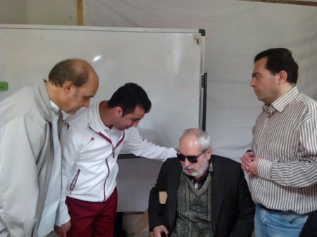 امید کریمی قهرمان مسابقات آزاد شطرنج نابینایان و کم بینایان روز عصای سفید شد